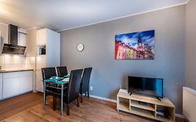 Apartament B&F Garbary Poznan Business & Family - Parking